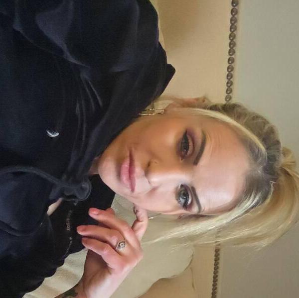 
                        Leah
                     is Female Escorts. | Calgary | Alberta | Canada | canadapleasure.com 