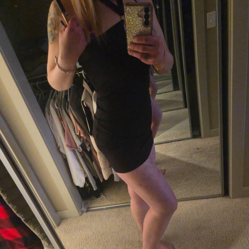 
                        Leah
                     is Female Escorts. | Calgary | Alberta | Canada | canadapleasure.com 