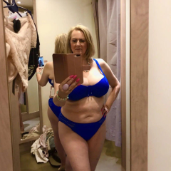 Ashely is Female Escorts. | Toronto | Ontario | Canada | canadapleasure.com 