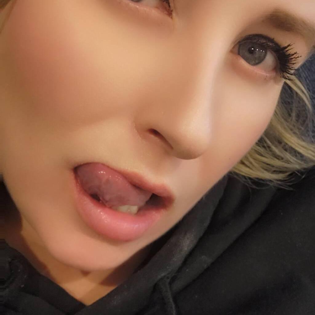 
                        Kira 226.3397729
                     is Female Escorts. | Kitchener | Ontario | Canada | canadapleasure.com 