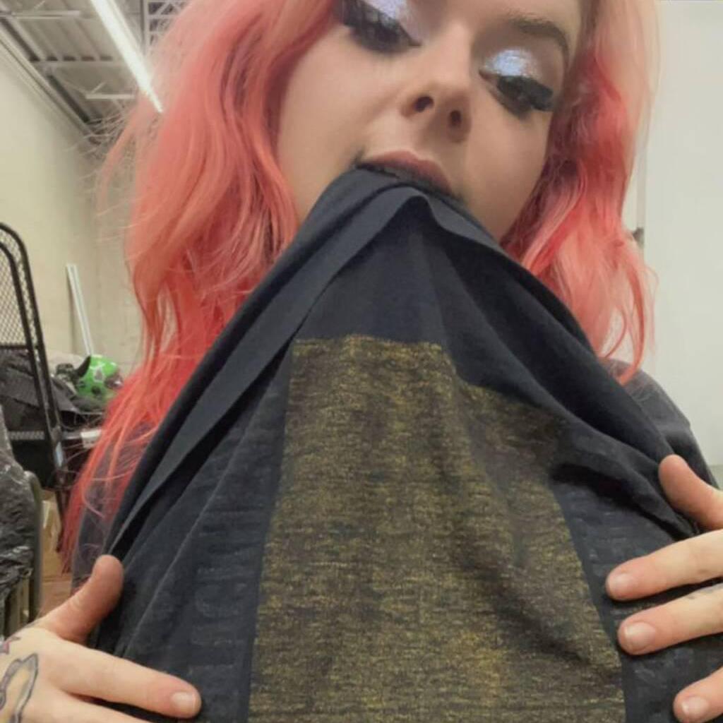 
                        Olivia
                     is Female Escorts. | Yukon | Yukon | Canada | canadapleasure.com 