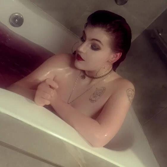 
                        Gypsy Rose
                     is Female Escorts. | Kelowna | British Columbia | Canada | canadapleasure.com 