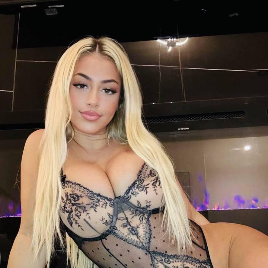 
                        Brielle
                     is Female Escorts. | Brandon | Manitoba | Canada | canadapleasure.com 