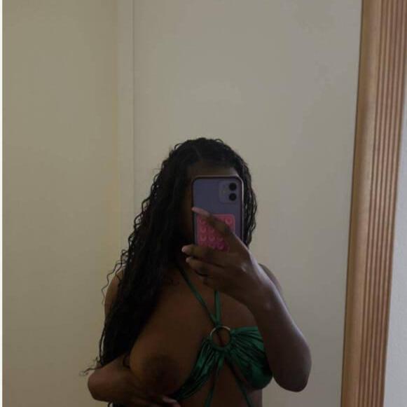 
                        Jasmine
                     is Female Escorts. | Quebec City | Quebec | Canada | canadapleasure.com 