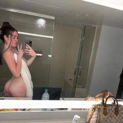 
                        Liliane
                     is Female Escorts. | St. John | New Brunswick | Canada | canadapleasure.com 