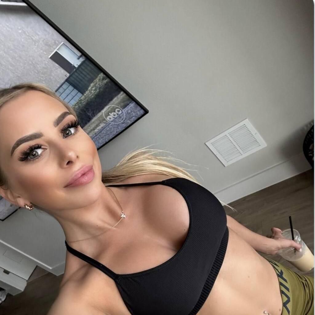 
                        Stephaine
                     is Female Escorts. | Vancouver | British Columbia | Canada | canadapleasure.com 