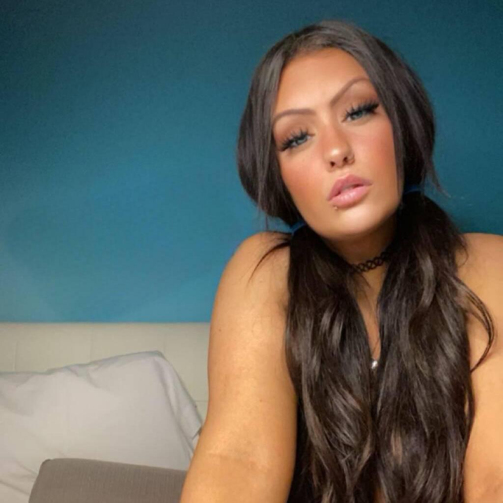 
                        Evie
                     is Female Escorts. | Hamilton | Ontario | Canada | canadapleasure.com 