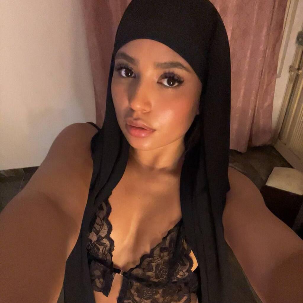 
                        Aaliyah
                     is Female Escorts. | Sherbrooke | Quebec | Canada | canadapleasure.com 