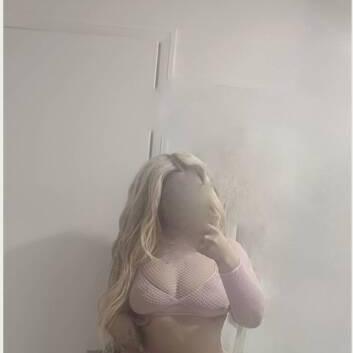 
                        Mona
                     is Female Escorts. | Toronto | Ontario | Canada | canadapleasure.com 