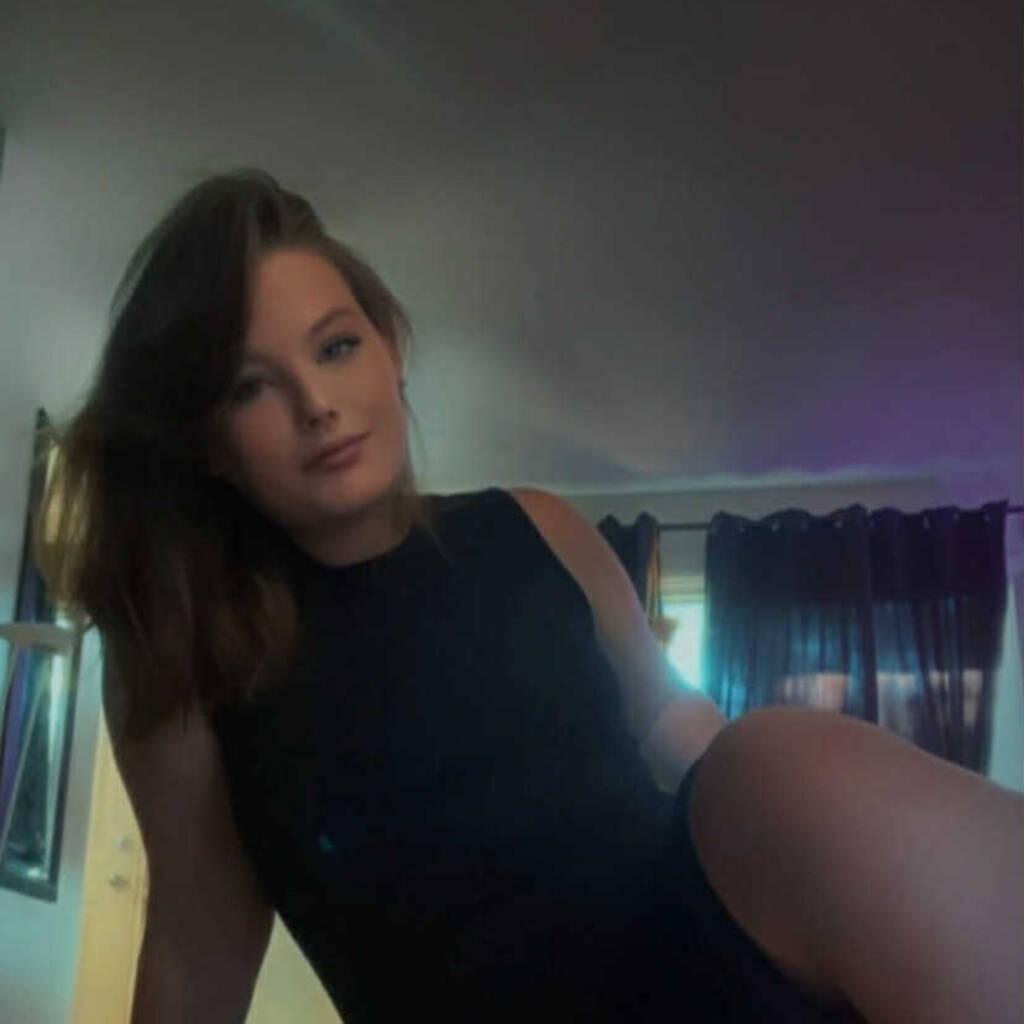 
                        Kiki and Molly
                     is Female Escorts. | Hamilton | Ontario | Canada | canadapleasure.com 