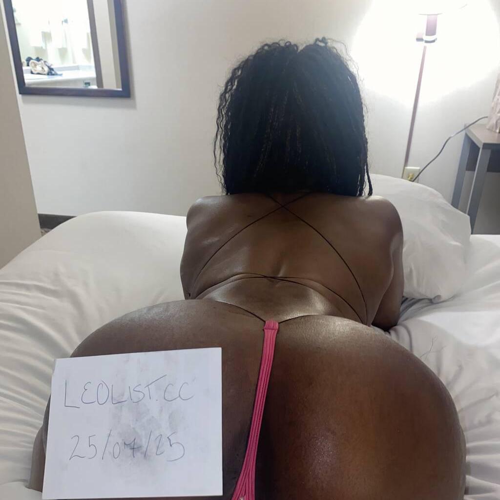 
                        Londyn
                     is Female Escorts. | Toronto | Ontario | Canada | canadapleasure.com 