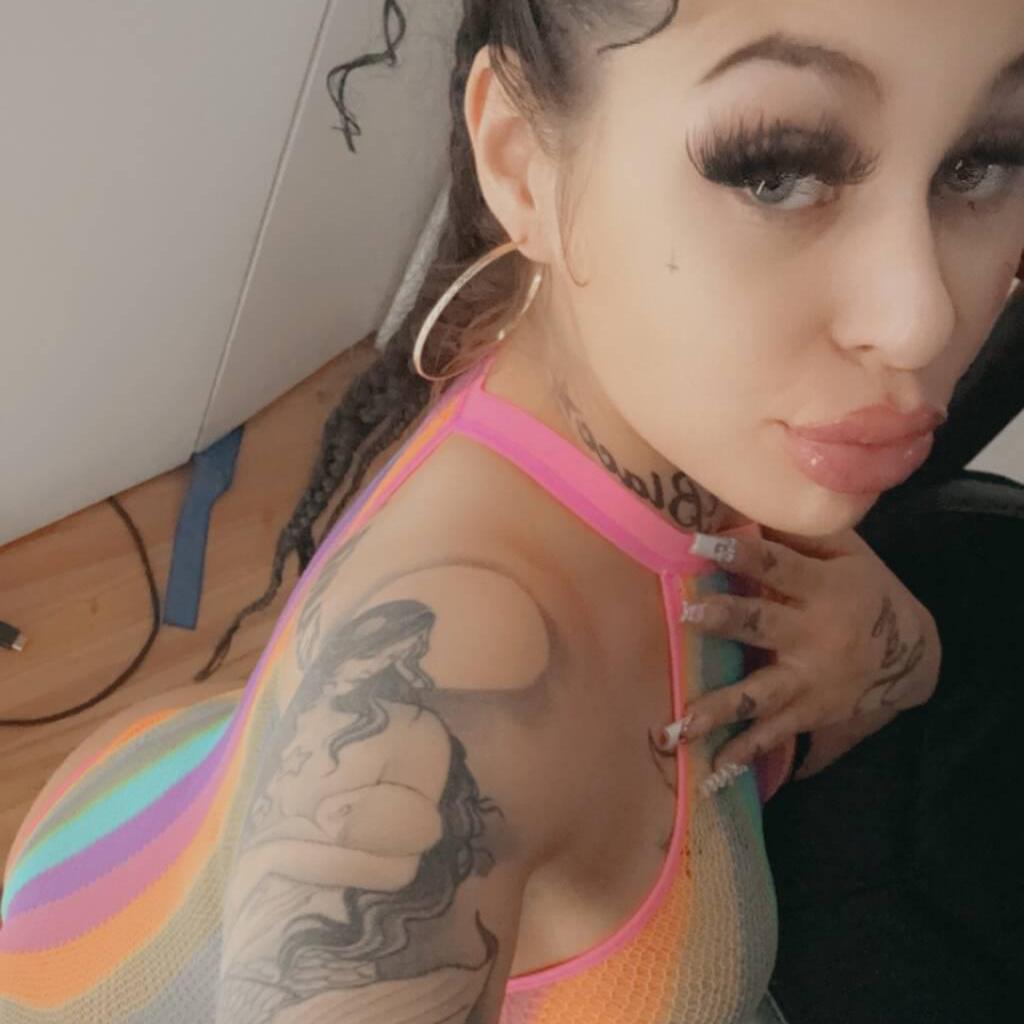 
                        Alyssa
                     is Female Escorts. | Calgary | Alberta | Canada | canadapleasure.com 