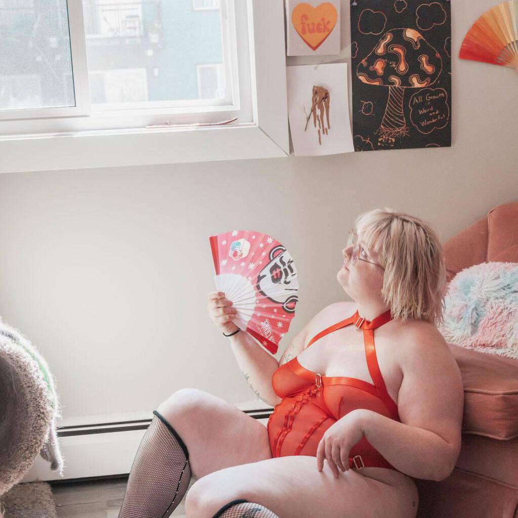 
                        Cinnamon
                     is Female Escorts. | Edmonton | Alberta | Canada | canadapleasure.com 