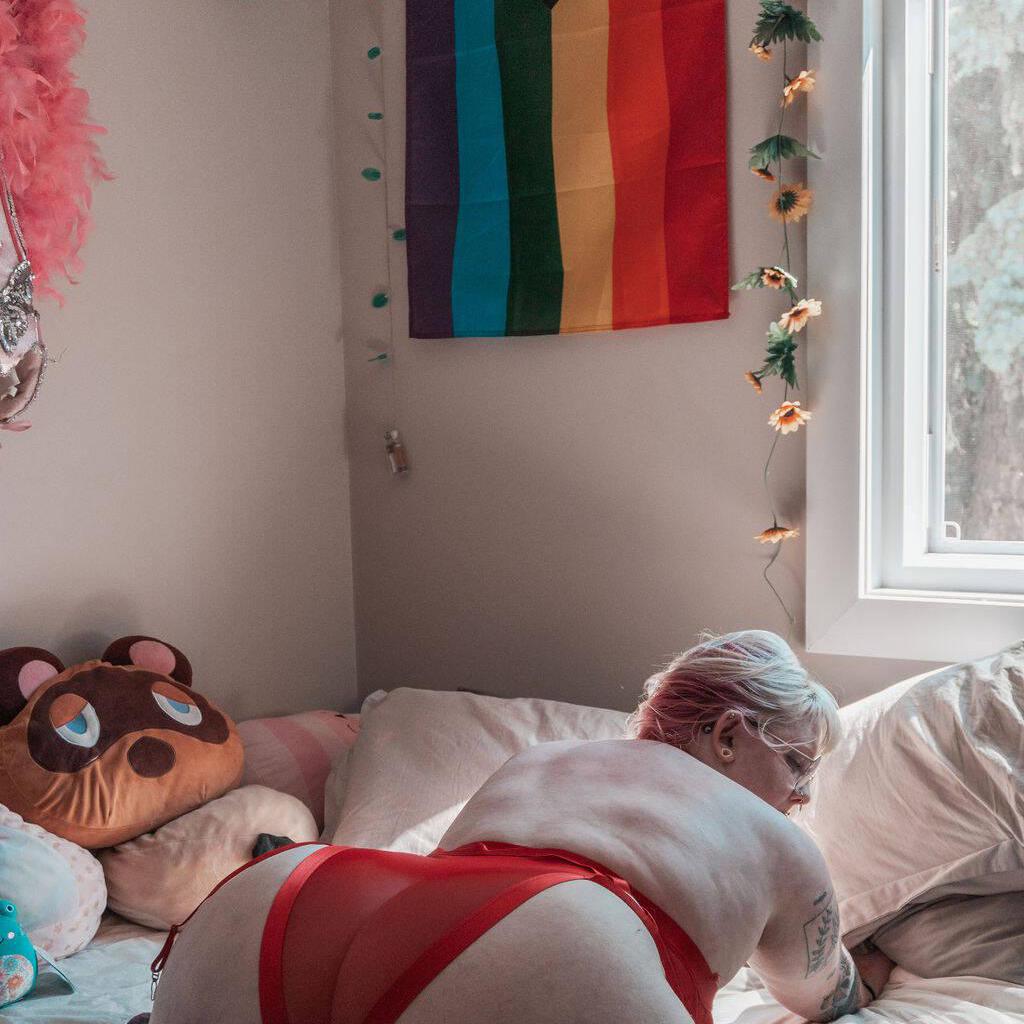 
                        Cinnamon
                     is Female Escorts. | Edmonton | Alberta | Canada | canadapleasure.com 