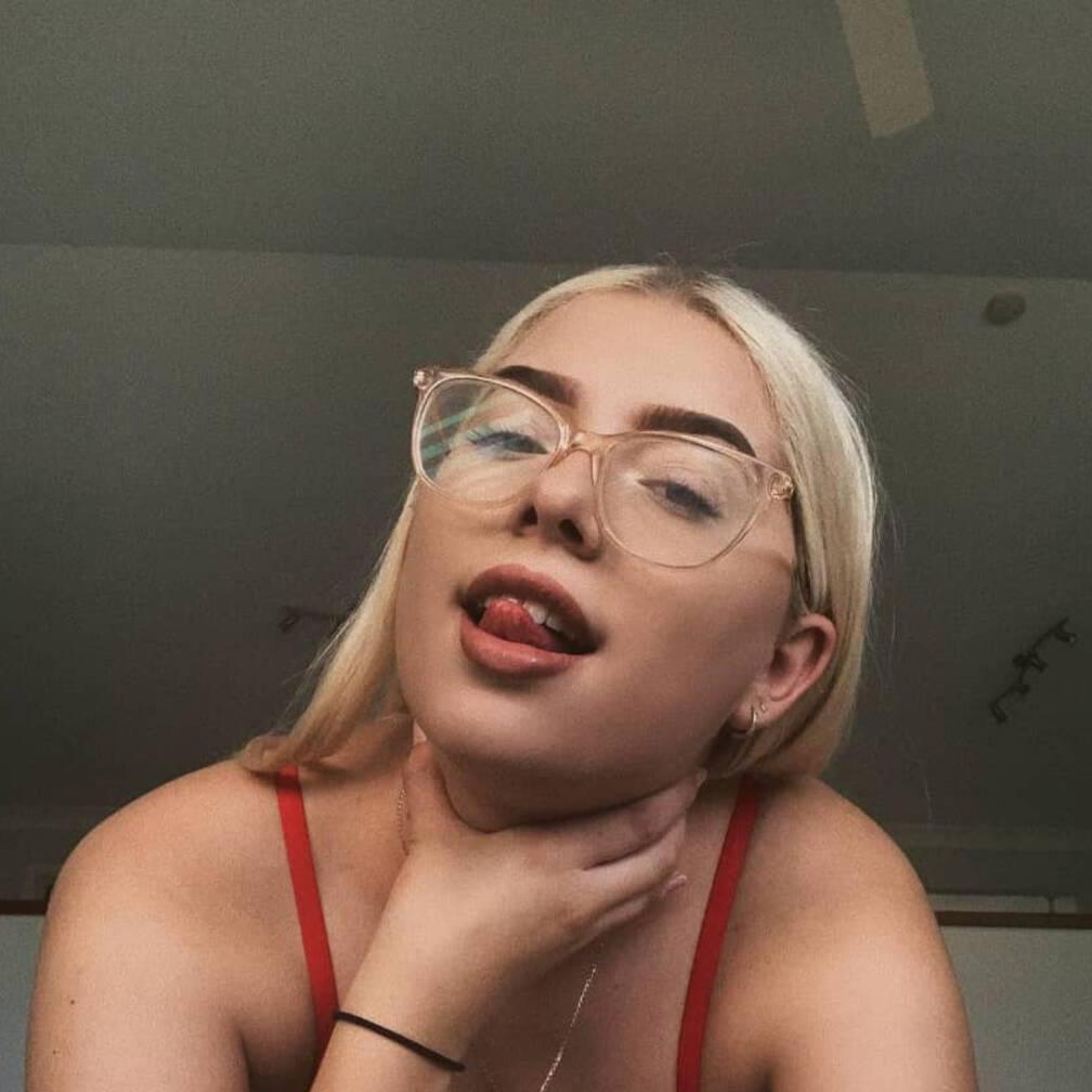 
                        Norah
                     is Female Escorts. | Abbotsford | British Columbia | Canada | canadapleasure.com 