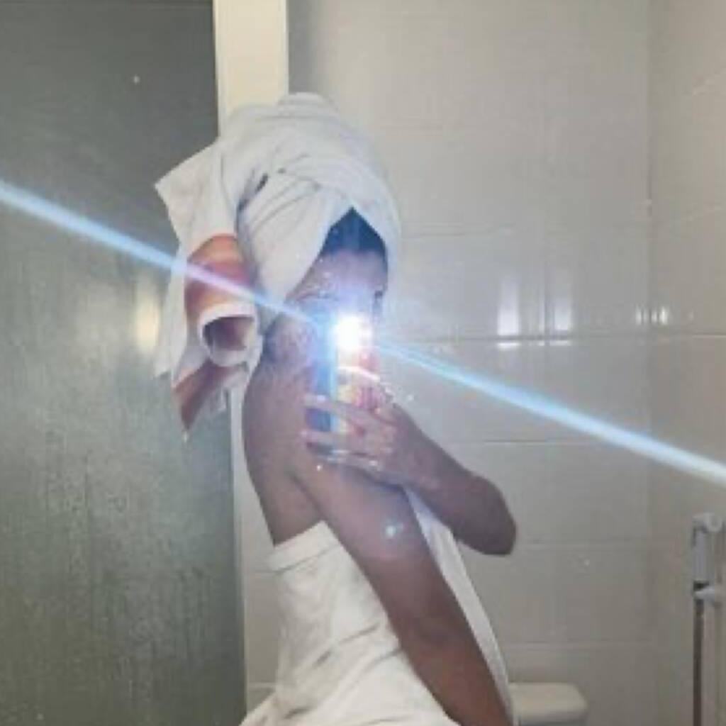 
                        Alie
                     is Female Escorts. | Saguenay | Quebec | Canada | canadapleasure.com 