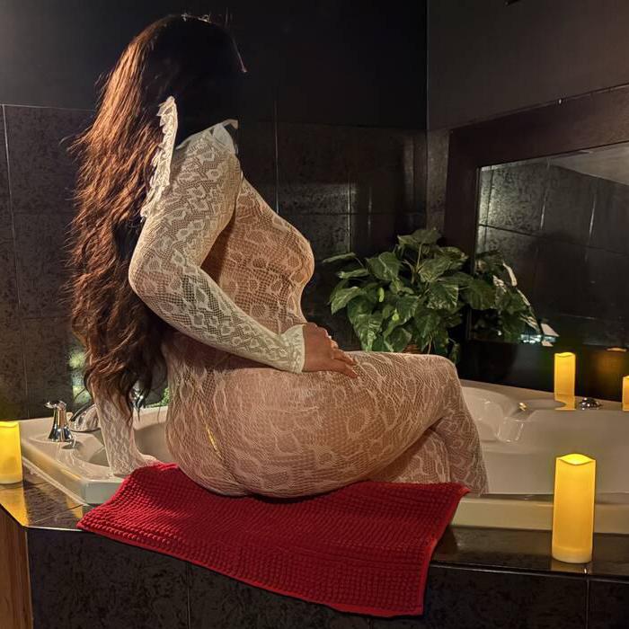 
                        Isabella
                     is Female Escorts. | Winnipeg | Manitoba | Canada | canadapleasure.com 