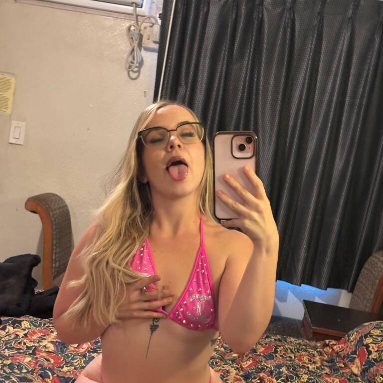 
                        Cassie
                     is Female Escorts. | Prince Albert | Saskatchewan | Canada | canadapleasure.com 