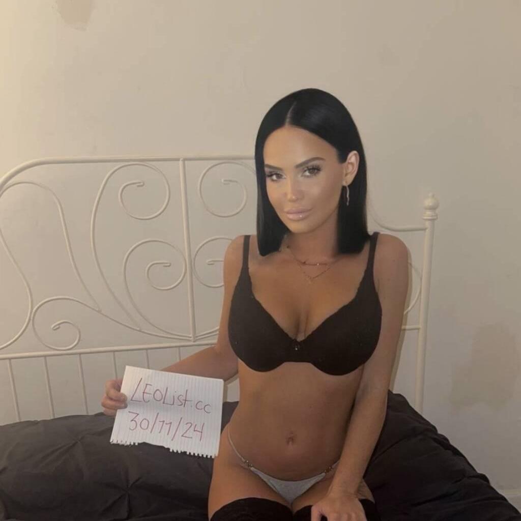 
                        Cassie
                     is Female Escorts. | Calgary | Alberta | Canada | canadapleasure.com 