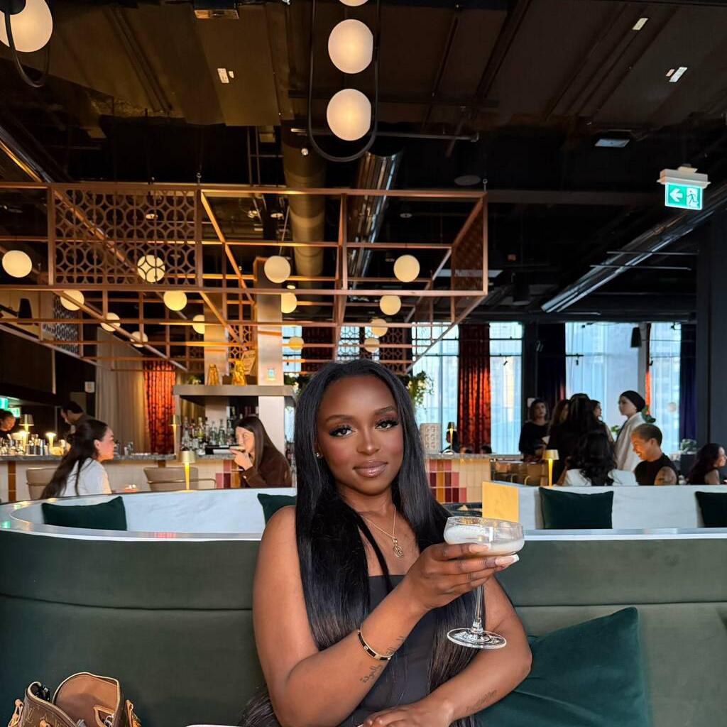 
                        Mila Scott - Mckinnon Dr
                     is Female Escorts. | Calgary | Alberta | Canada | canadapleasure.com 