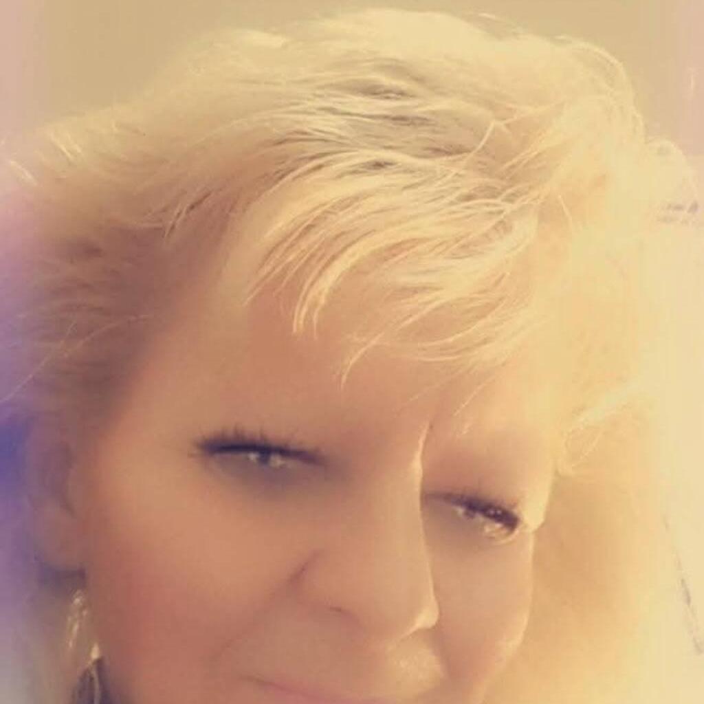 
                        Shelley Amos
                     is Female Escorts. | Edmonton | Alberta | Canada | canadapleasure.com 