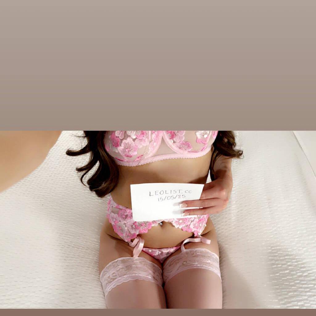 
                        Rosey
                     is Female Escorts. | Winnipeg | Manitoba | Canada | canadapleasure.com 