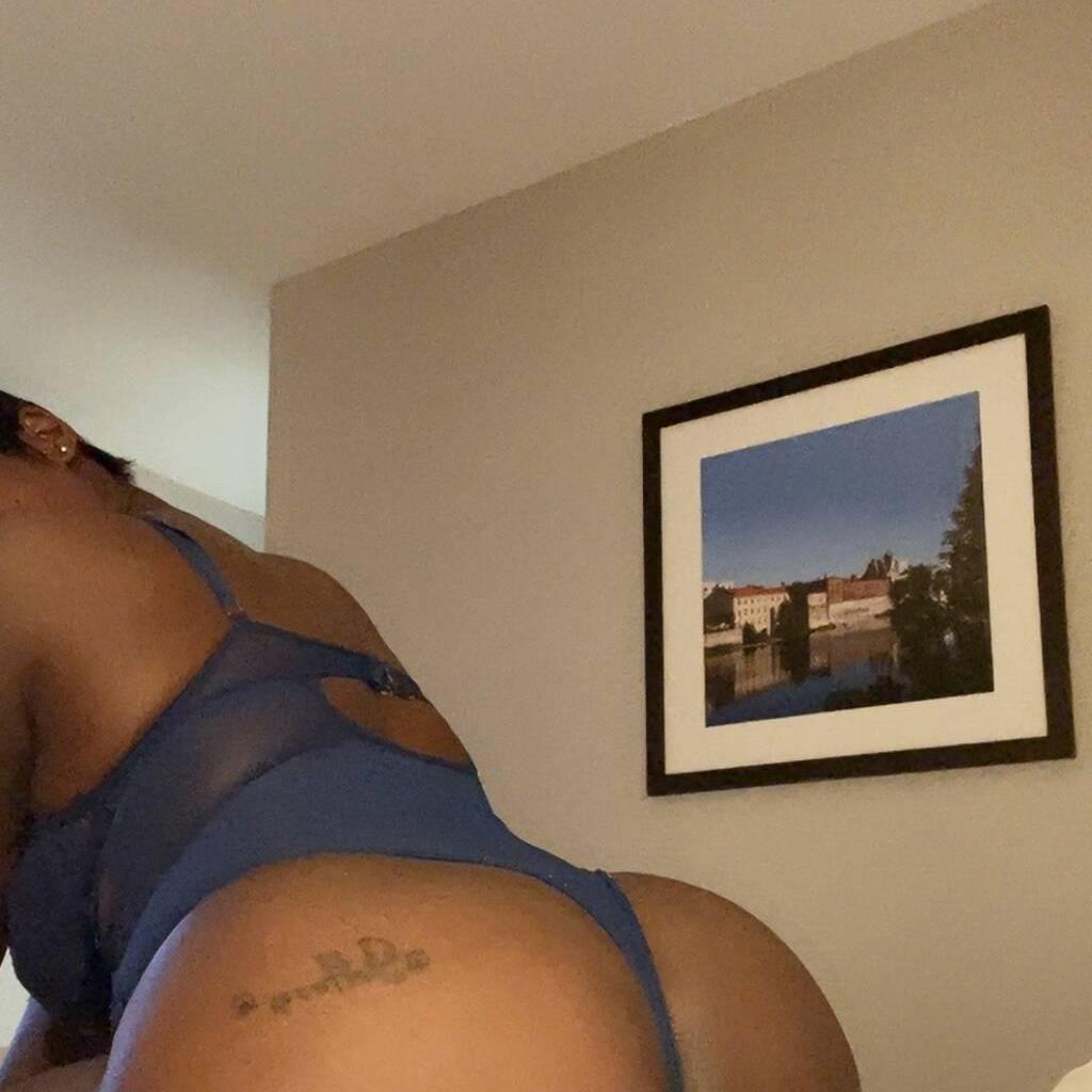 
                        JADE/Waterloo
                     is Female Escorts. | Kitchener | Ontario | Canada | canadapleasure.com 