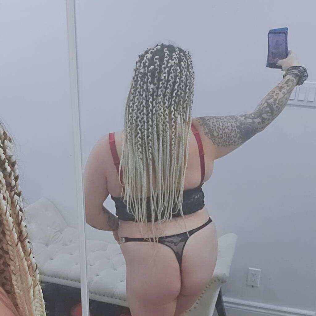 
                        Mawiie
                     is Female Escorts. | Montreal | Quebec | Canada | canadapleasure.com 