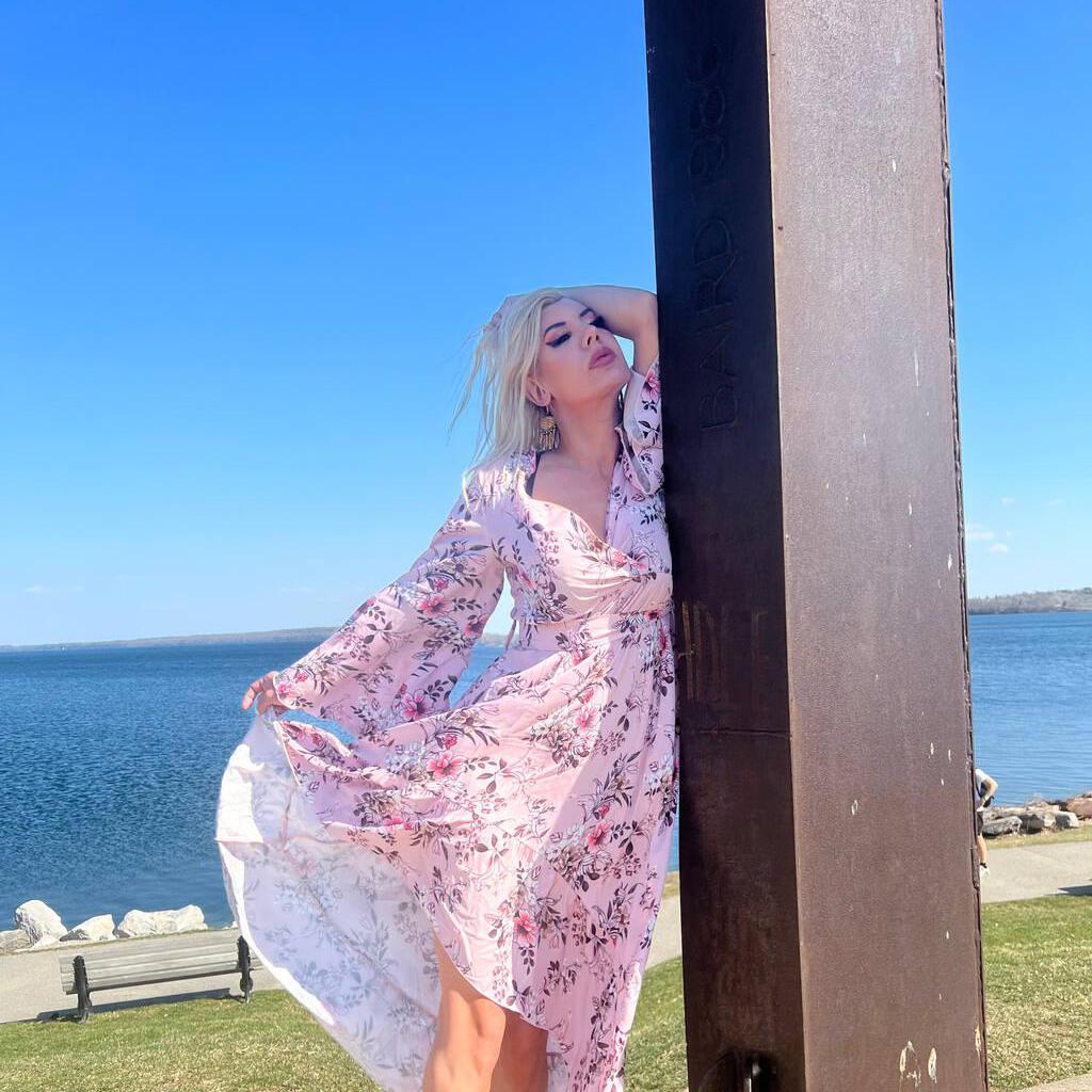 
                        Lola biggest tool
                     is Female Escorts. | Barrie | Ontario | Canada | canadapleasure.com 