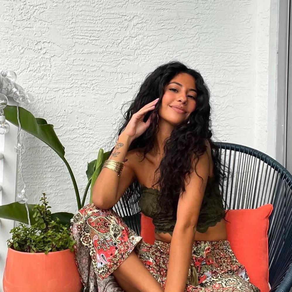 
                        Angèle
                     is Female Escorts. | Montreal | Quebec | Canada | canadapleasure.com 