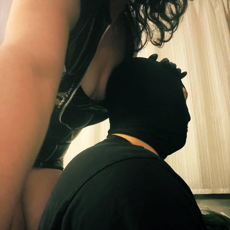 
                        DomMommy01
                     is Female Escorts. | Montreal | Quebec | Canada | canadapleasure.com 