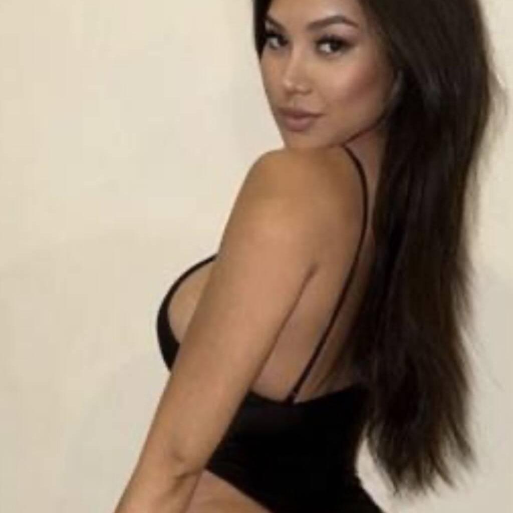 
                        Naomi
                     is Female Escorts. | Calgary | Alberta | Canada | canadapleasure.com 