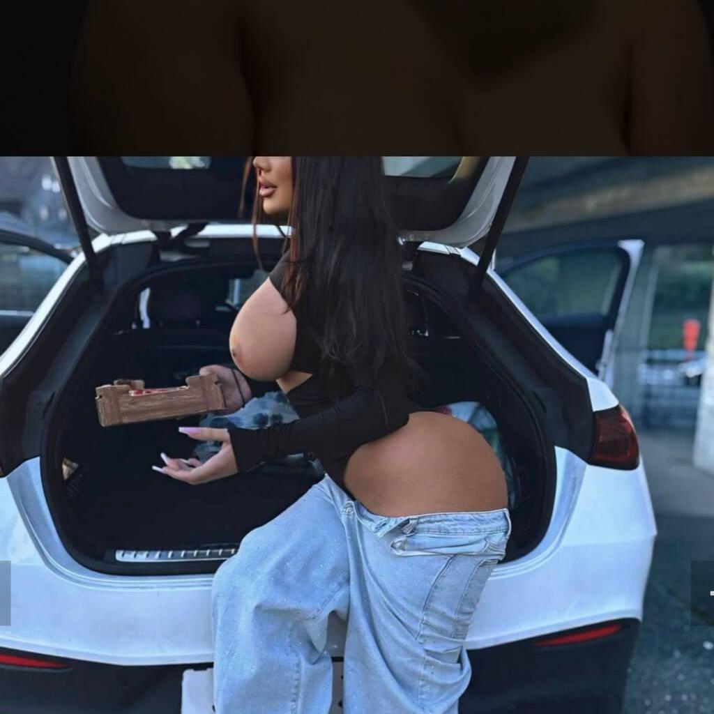 
                        Reyna
                     is Female Escorts. | Quebec City | Quebec | Canada | canadapleasure.com 