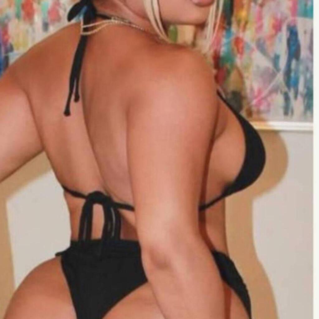 
                        diamond
                     is Female Escorts. | Calgary | Alberta | Canada | canadapleasure.com 