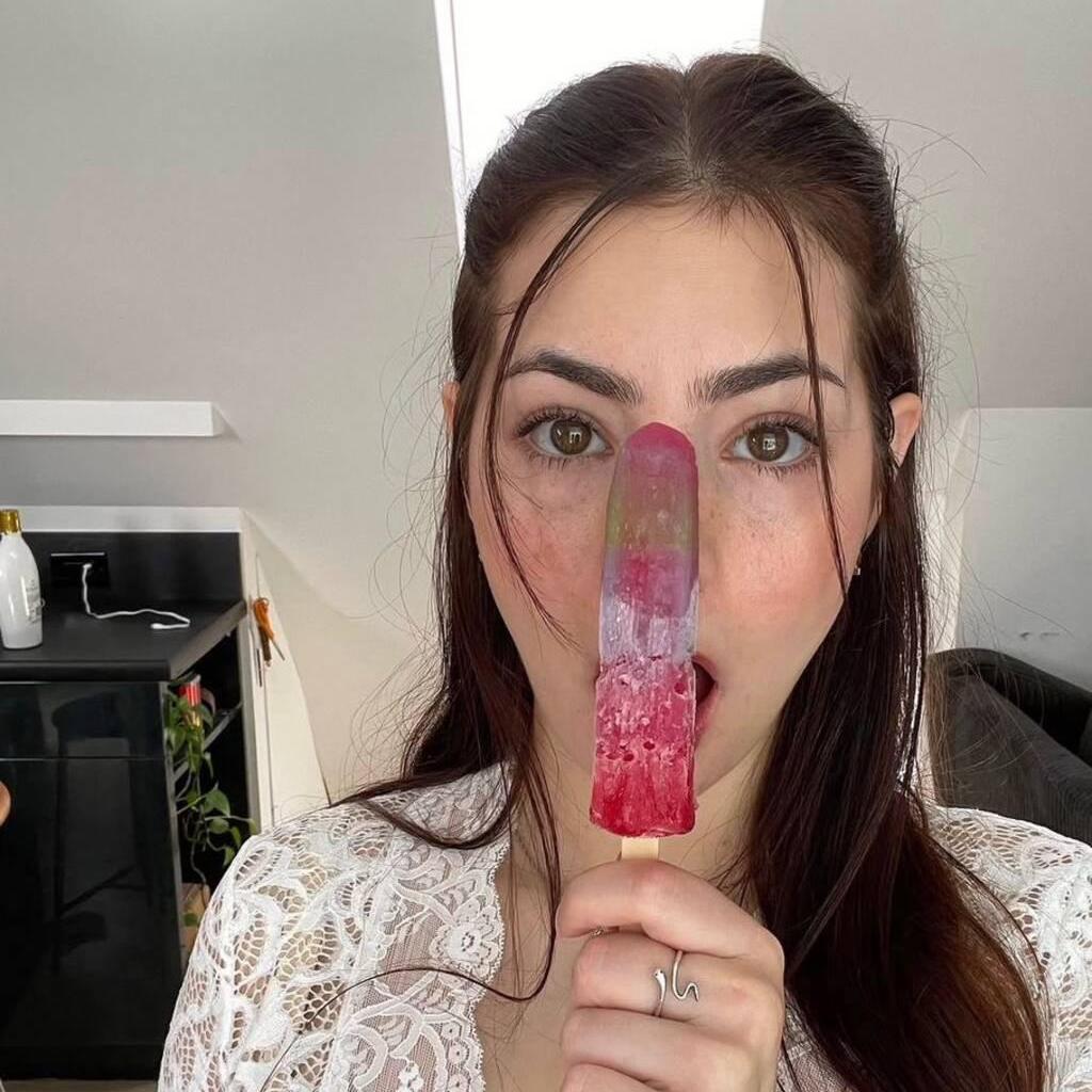 
                        Mia
                     is Female Escorts. | Cariboo | British Columbia | Canada | canadapleasure.com 