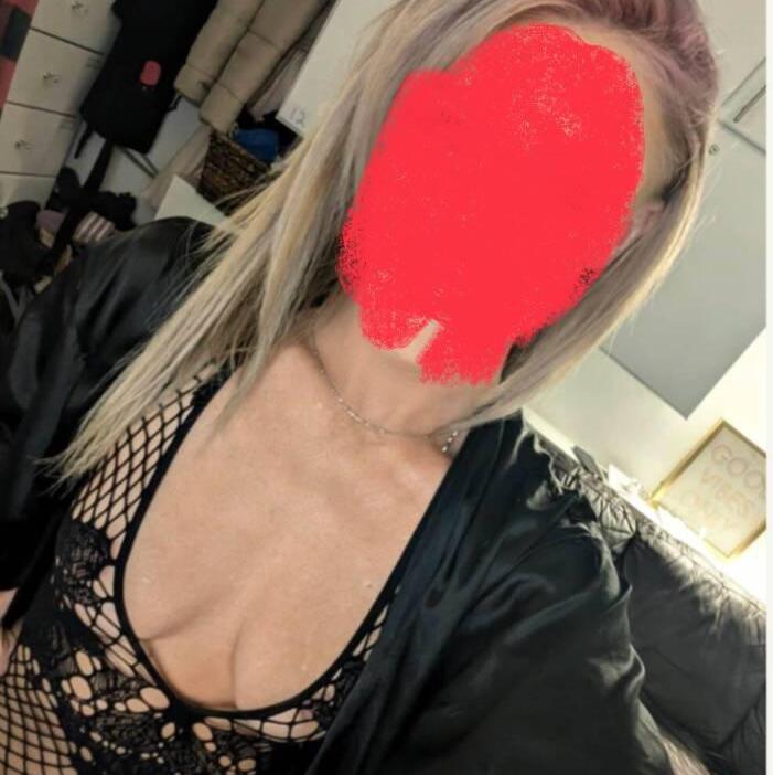 
                        Lexi
                     is Female Escorts. | Kelowna | British Columbia | Canada | canadapleasure.com 