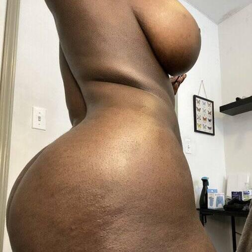 
                        Amie
                     is Female Escorts. | Regina | Saskatchewan | Canada | canadapleasure.com 