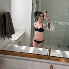 Zoe is Female Escorts. | Yellowknife | Northwest Territories | Canada | canadapleasure.com 