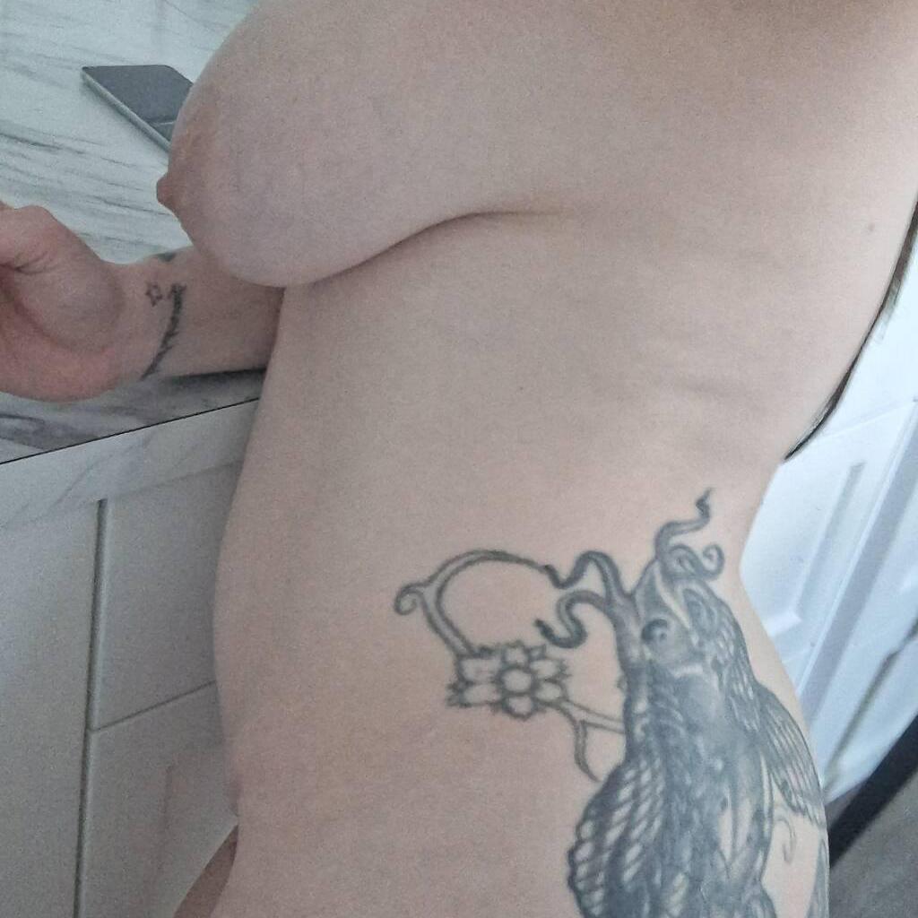 
                        Dawn
                     is Female Escorts. | Lethbridge | Alberta | Canada | canadapleasure.com 