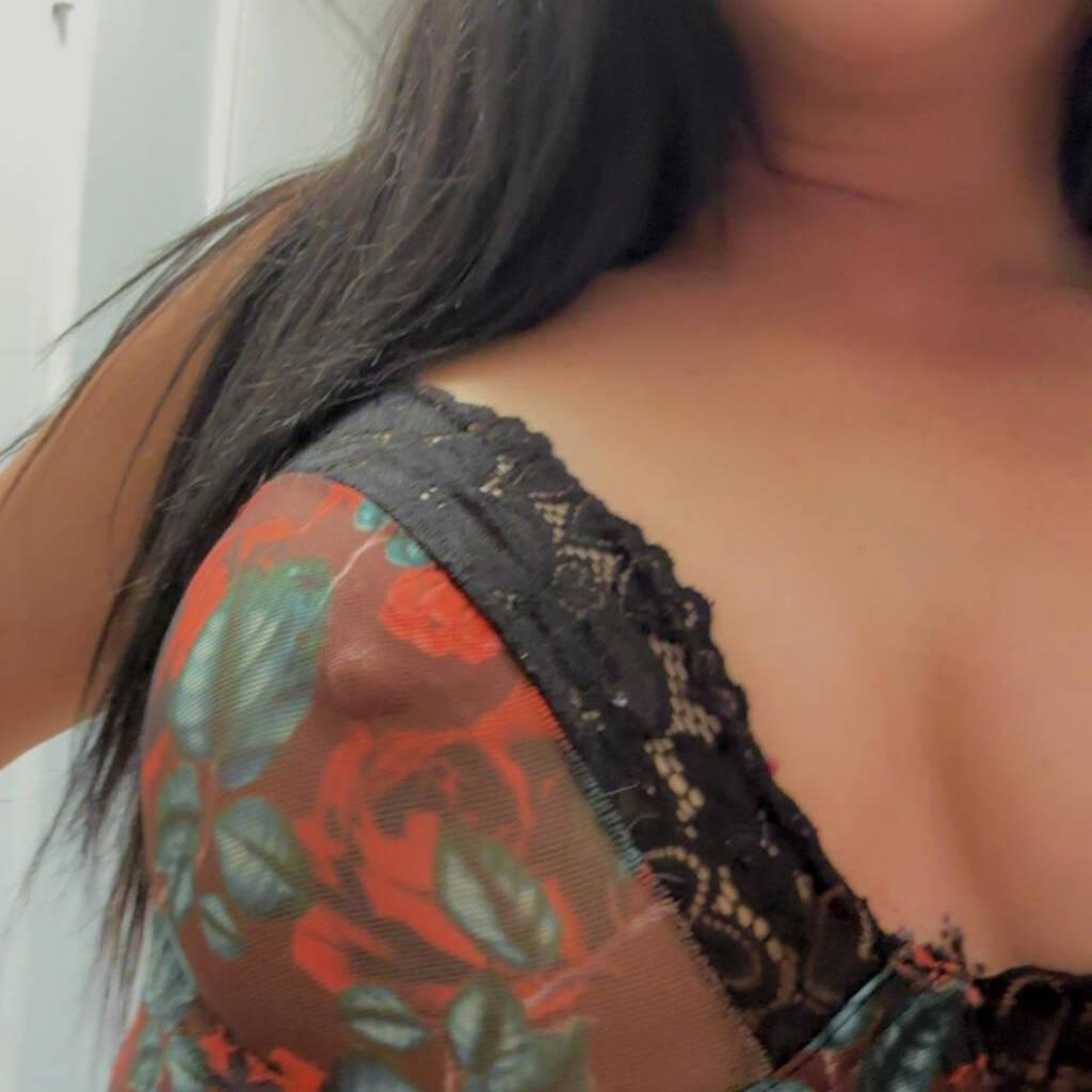 
                        Tori
                     is Female Escorts. | Hamilton | Ontario | Canada | canadapleasure.com 