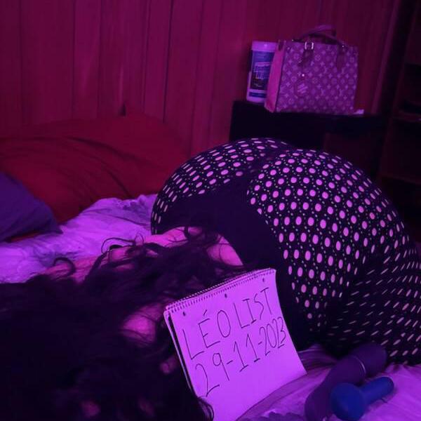 
                        Samantha
                     is Female Escorts. | Sherbrooke | Quebec | Canada | canadapleasure.com 