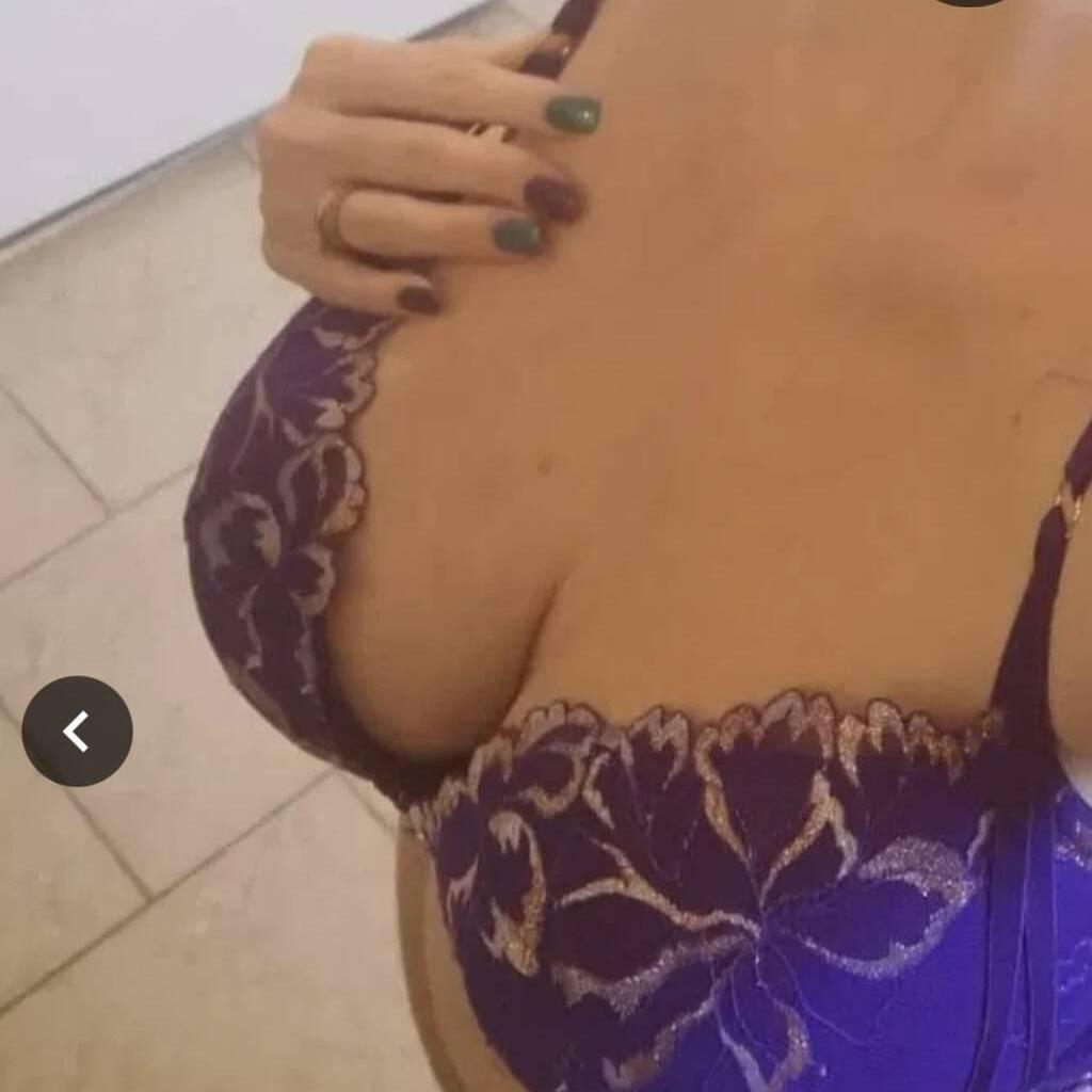 
                        Isabelle
                     is Female Escorts. | Montreal | Quebec | Canada | canadapleasure.com 