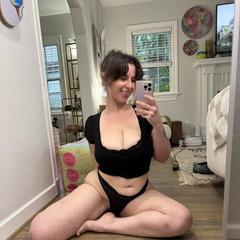 
                        Sarah
                     is Female Escorts. | Prince Albert | Saskatchewan | Canada | canadapleasure.com 