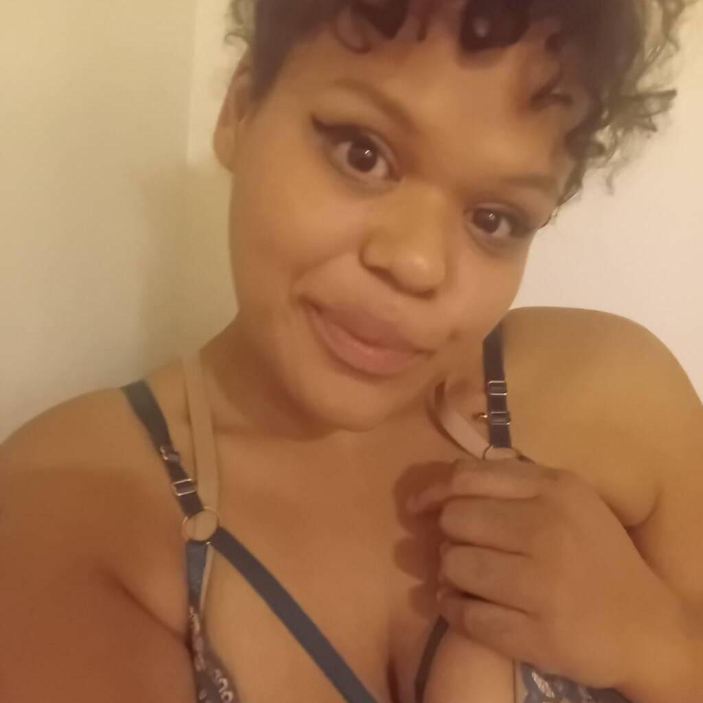 
                        Chay
                     is Female Escorts. | Edmonton | Alberta | Canada | canadapleasure.com 