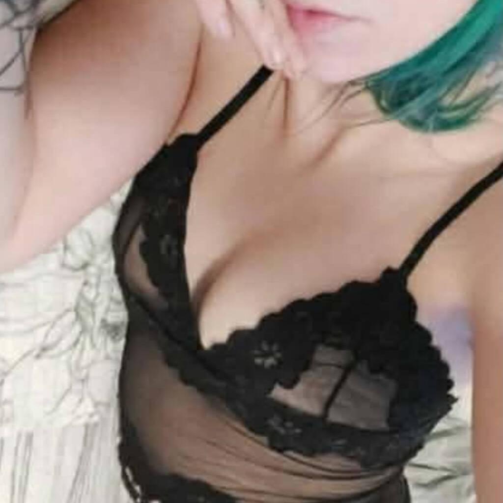 
                        Chloe
                     is Female Escorts. | Moncton | New Brunswick | Canada | canadapleasure.com 