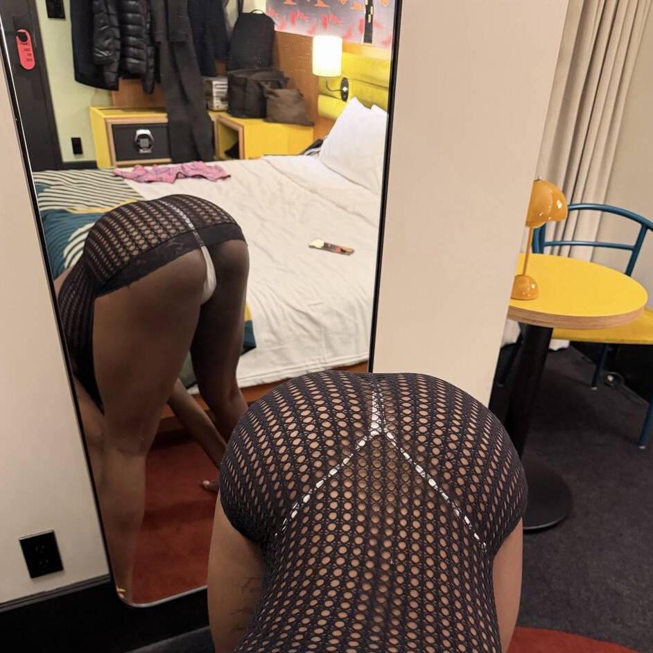 
                        Jada
                     is Female Escorts. | Guelph | Ontario | Canada | canadapleasure.com 