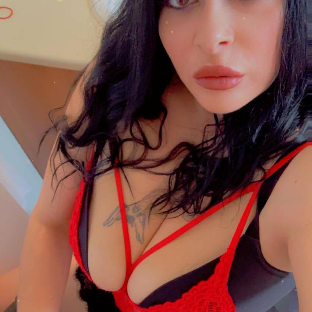 
                        Kelly
                     is Female Escorts. | Saguenay | Quebec | Canada | canadapleasure.com 