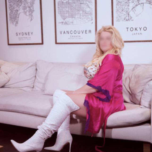 
                        Charlotte Star
                     is Female Escorts. | Brandon | Manitoba | Canada | canadapleasure.com 