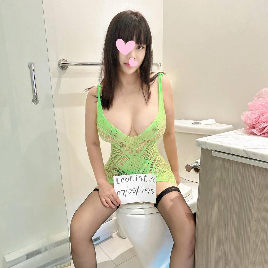 
                        Mimi (236) 880 .9391
                     is Female Escorts. | Moncton | New Brunswick | Canada | canadapleasure.com 