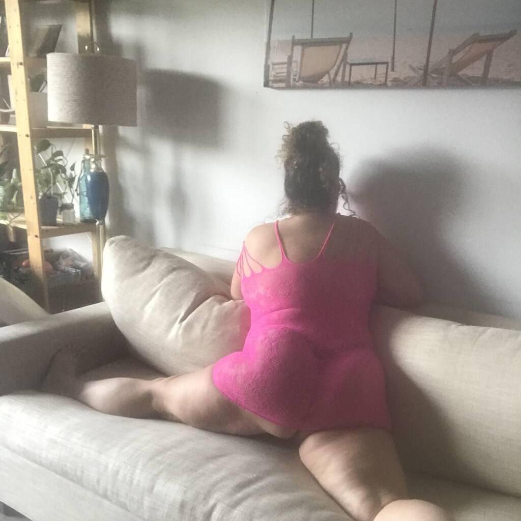 
                        Marina
                     is Female Escorts. | Hamilton | Ontario | Canada | canadapleasure.com 